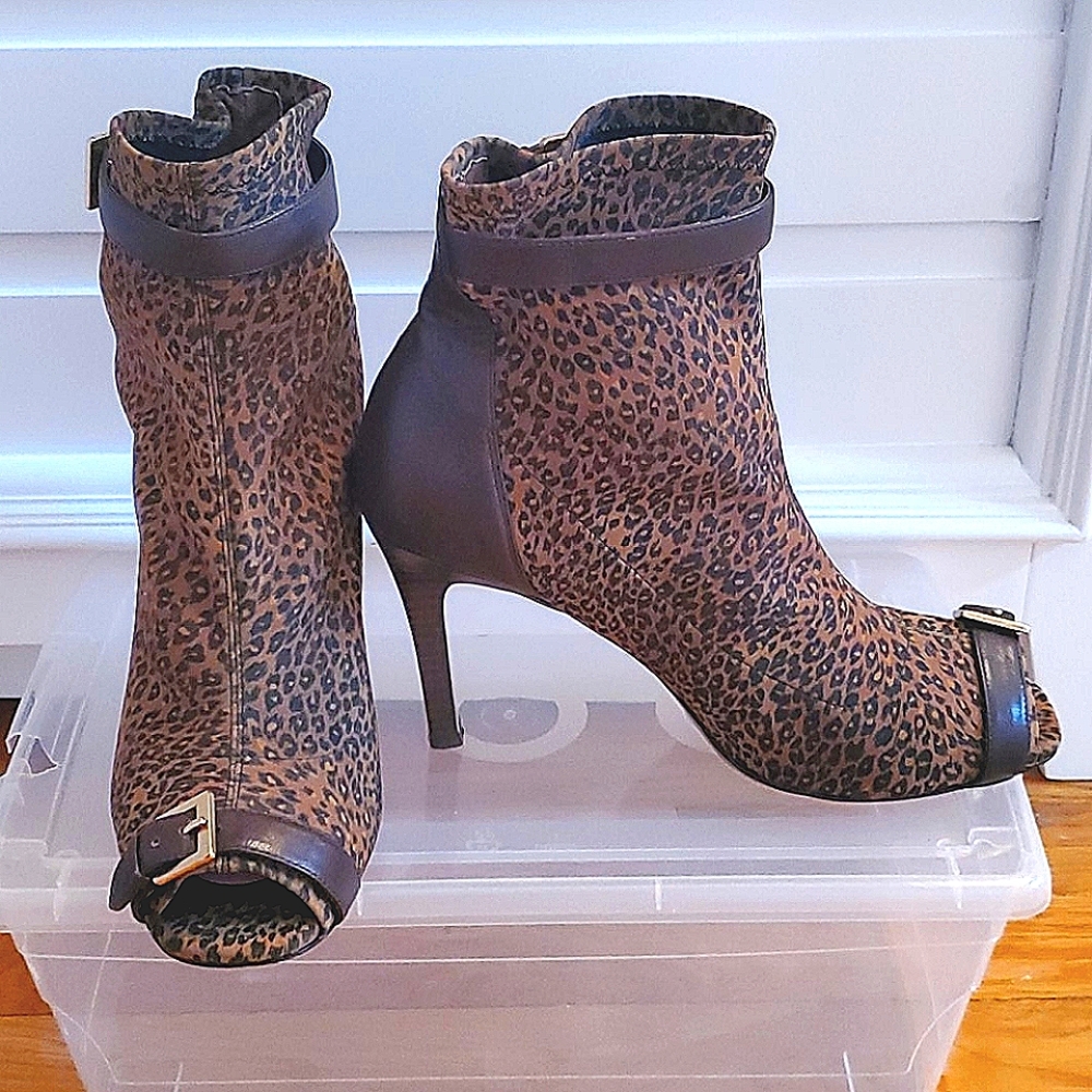 Martinez Valero Booties